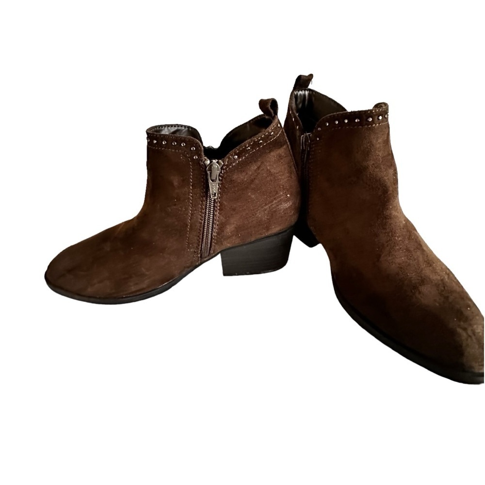 🔴 5 for $40 SALE! 
Sonoma Brown Faux Suede studded zipper closure booties sz 9